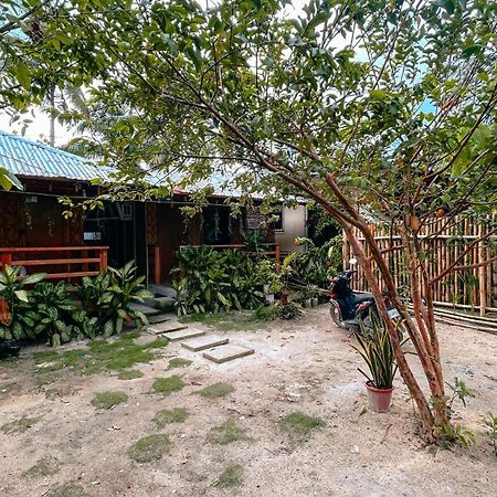 Islo Hut Kaliwa Hotel General Luna  Exterior foto