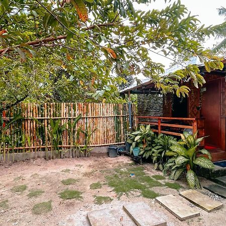 Islo Hut Kaliwa Hotel General Luna  Exterior foto