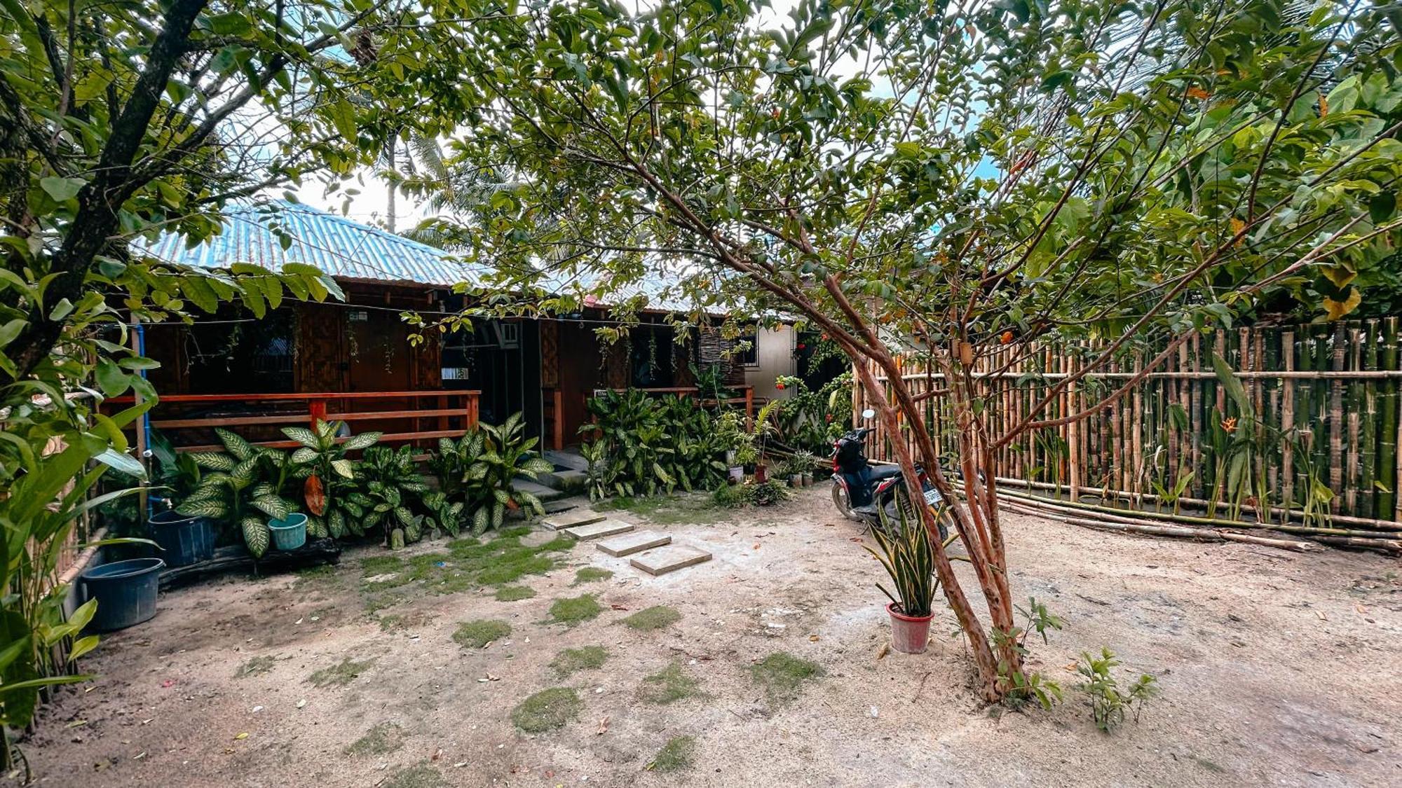 Islo Hut Kaliwa Hotel General Luna  Exterior foto